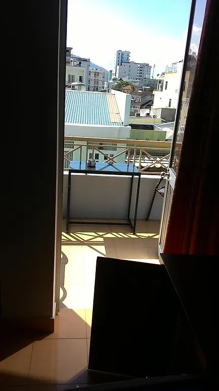 Hien Luong Hotel Να Τρανγκ