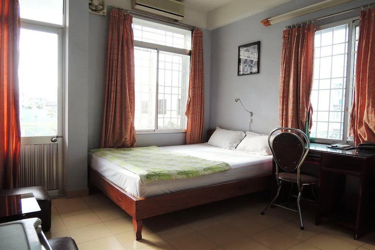 נה טראנג Hien Luong Hotel